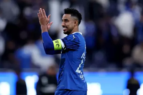 تأكد غياب سالم الدوسري عن كلاسيكو الهلال أمام اتحاد جدة